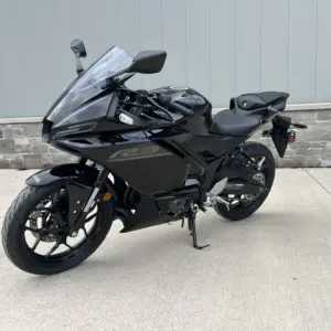2026 YAMAHA YZF-R3 RAVEN - INSTANT CASH REBATE